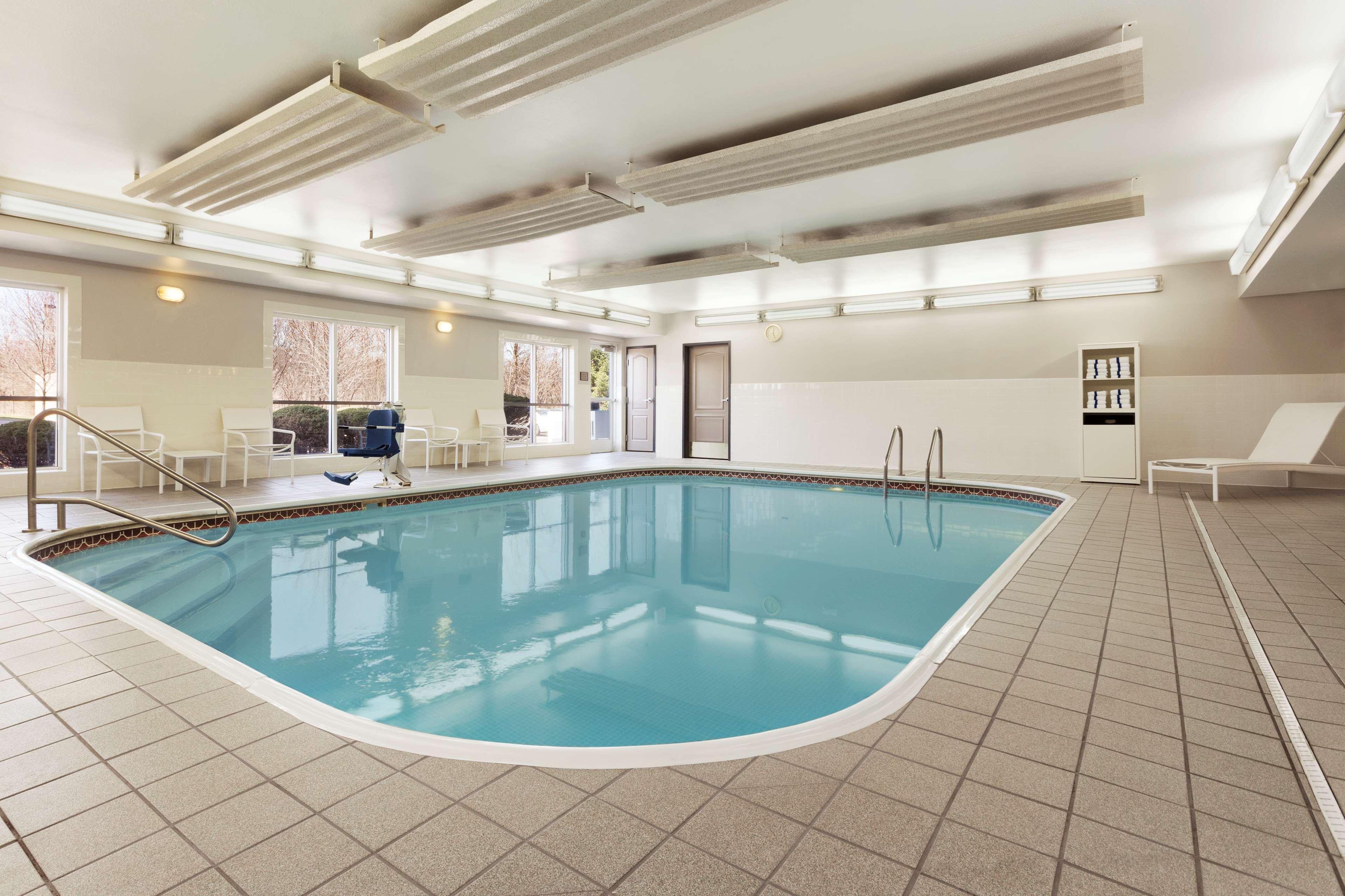 Country Inn & Suites By Radisson, Columbus Airport, Oh Luaran gambar