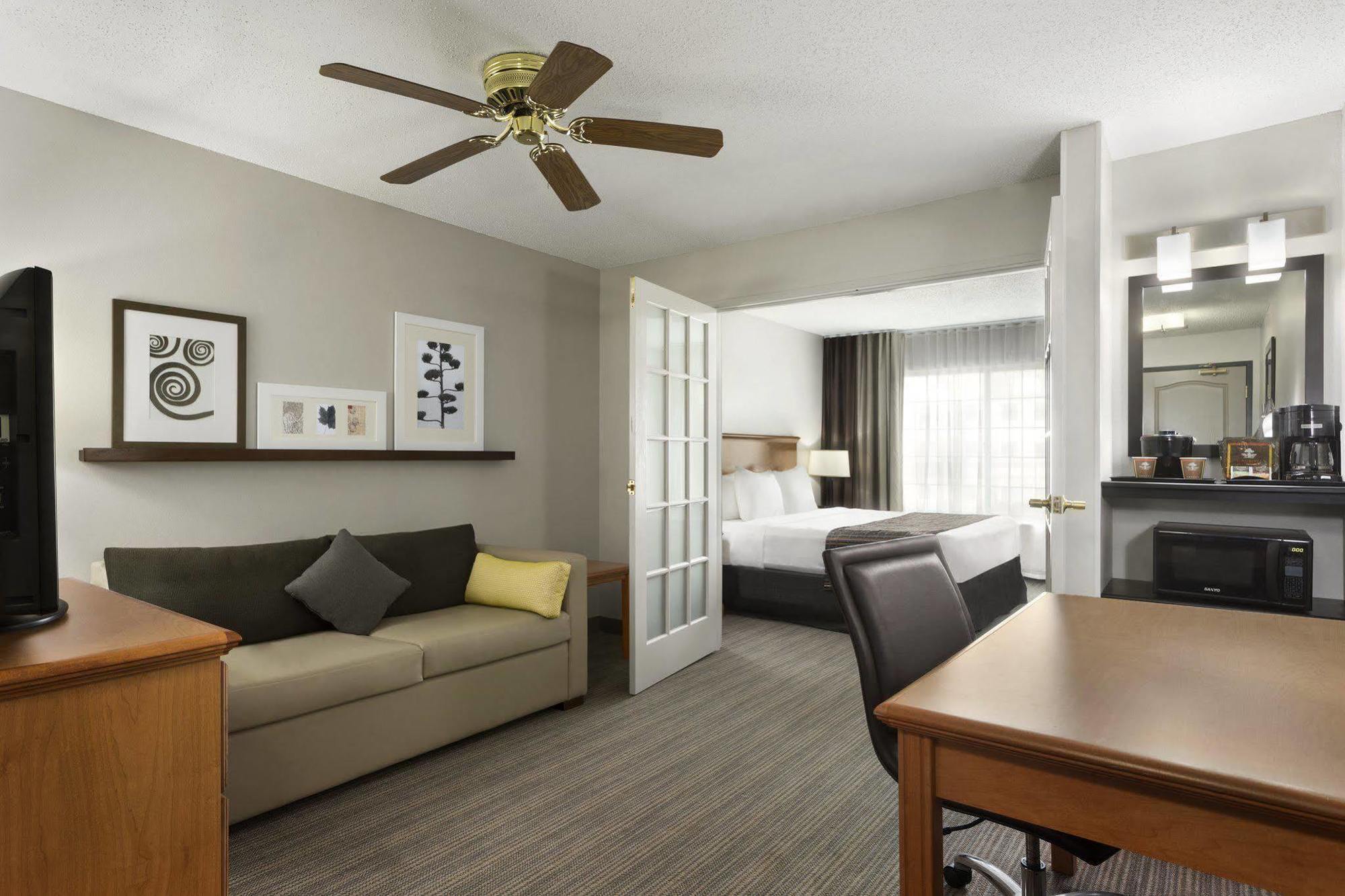 Country Inn & Suites By Radisson, Columbus Airport, Oh Luaran gambar